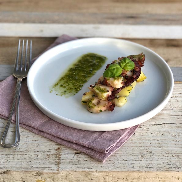 Tintenfisch und Kartoffeln mit Pesto-Dip
